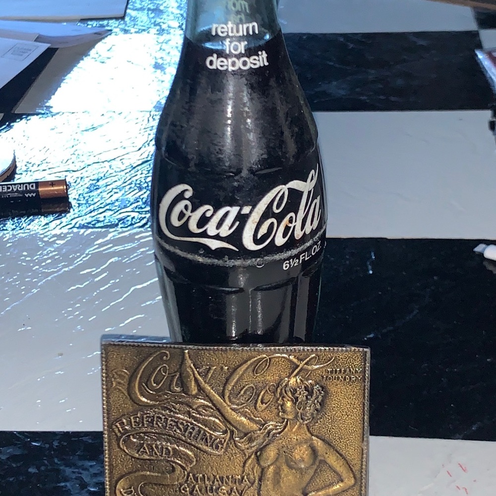 Vintage Coca Cola  6oz full bottle and belt buckle